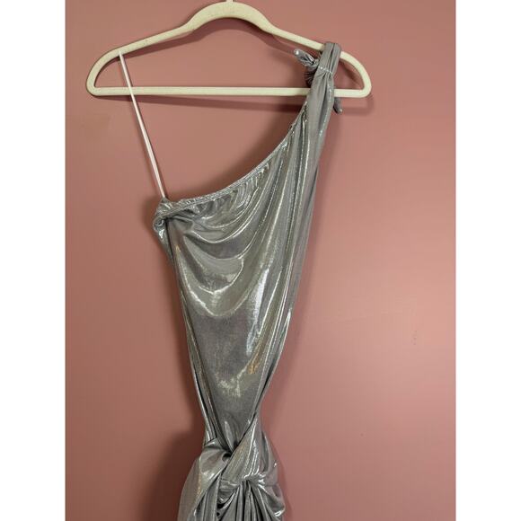 Show Me Your Mumu Genevieve One-Shoulder Wrap Mini Dress Silver Size XS - Picture 5 of 8
